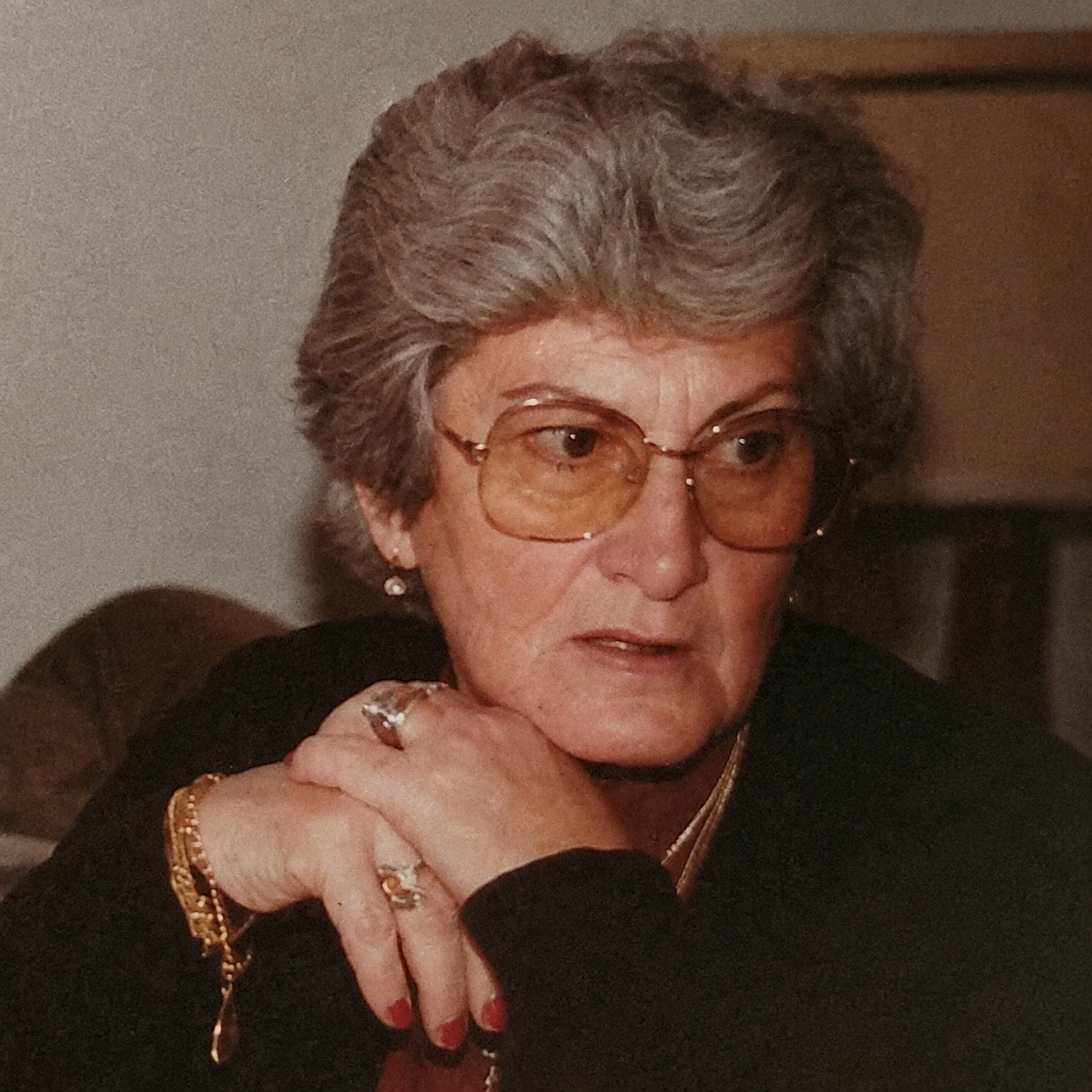 Retrato de Maria de Lourdes dos Santos Henriques